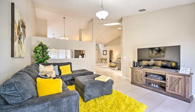 Private Pool & Yard: Airy Kissimmee Retreat!