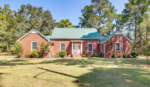 Private Porch: Peaceful Country Escape in Ashford