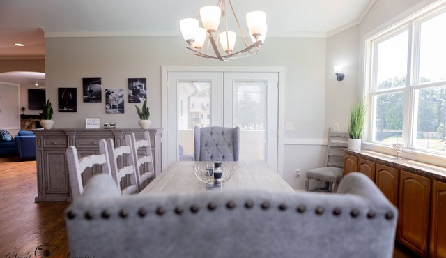 *PRIVATE PROPERTY* Olympic Pool, Tennis, B-ball, Pavilion, NEWLY RENOVATED (+)