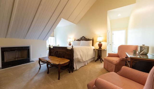 Private Queen Suite 3rd Floor Bed & Breakfast Historic Downtown Edenton