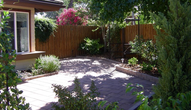 Private Quiet House Centrally Located