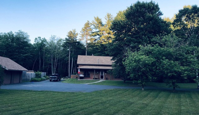 Private, quiet Valley delight!