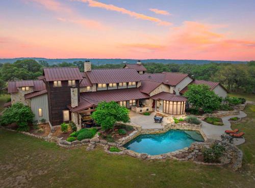 Private Ranch - Pool,Ping Pong,Yoga,Weddings,Games