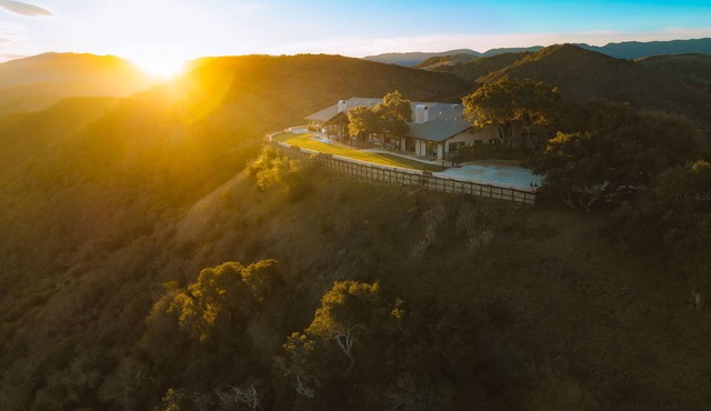Private Ranch Retreat - INCREDIBLE view - Infiniti edge pool!