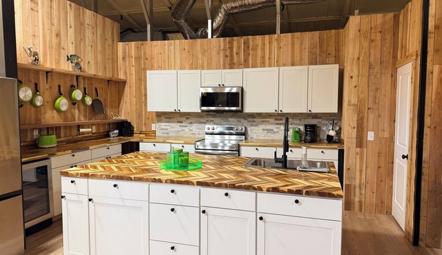 PRIVATE RANCH with fishing, ATV riding area, gun range and more!