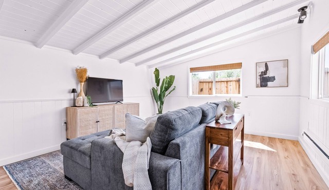 Private, Relaxing Home Away from Home with Courtyard—Sleeps 4!