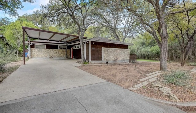Private & Renovated Gem - Located Minutes from Downtown Austin