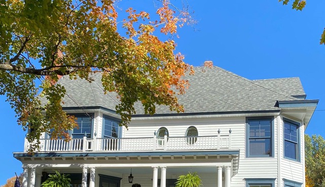 Private Renovated Historical Home with central a/c, jet tub & lots of amenities!