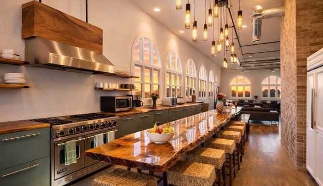 PRIVATE RESORT – SLEEPS 48 - Event Spaces Included
