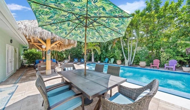 Private Resort Style Home w/Heated Pool and Hot Tub - 5 min walk to Cocoa Beach