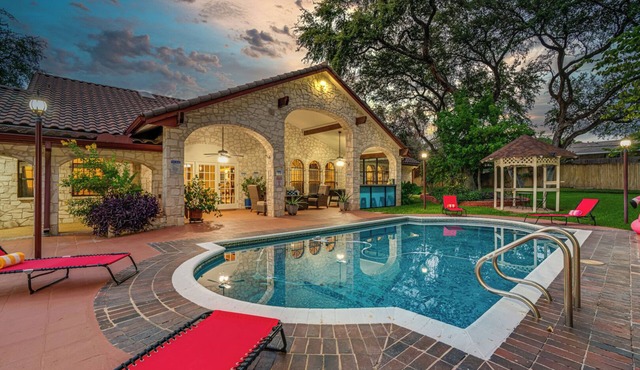 Private Resort-Style Hacienda - Heated Pool, Massive Game Room & Prime Location