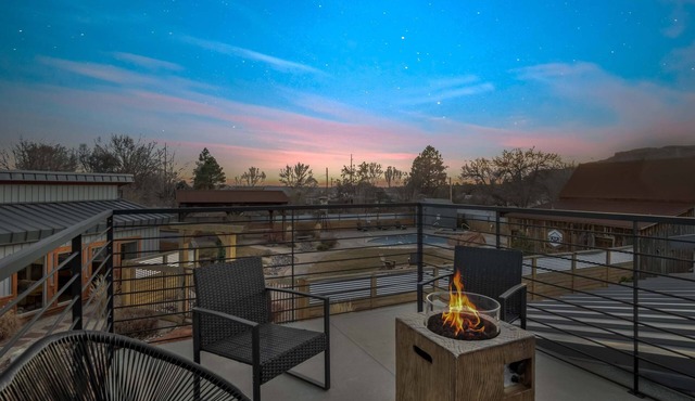 Private Resort with Kanab Charm 2 Bedroom, 2 Bathroom, Pool, Hot Tub, Stargazi