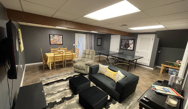 Private retreat minutes from all Waco has to offer