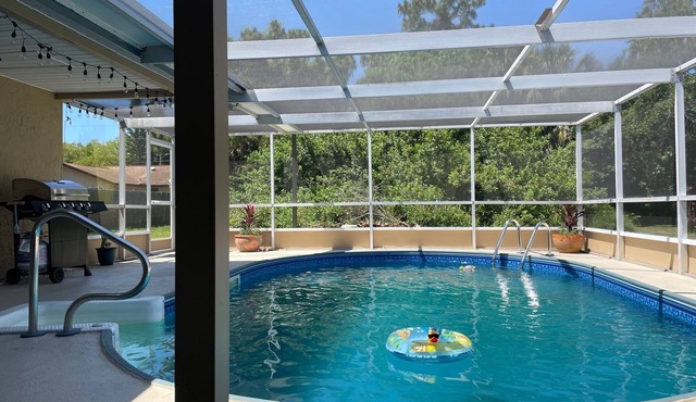 Private retreat with pool, the Salty Seahorse!