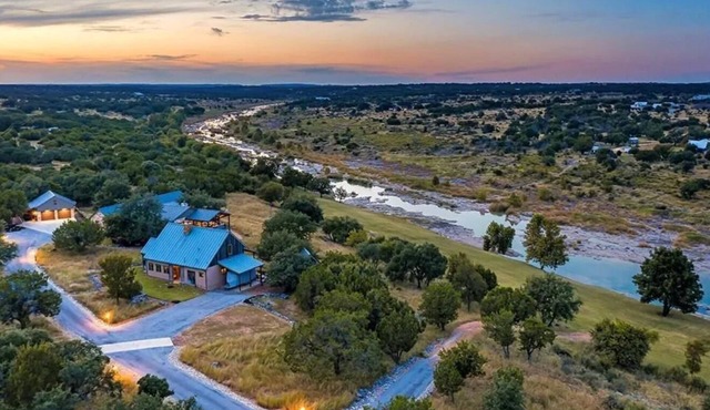 Private River Access + Hot Tub + Wine Country + Dark Skies on 11 acres