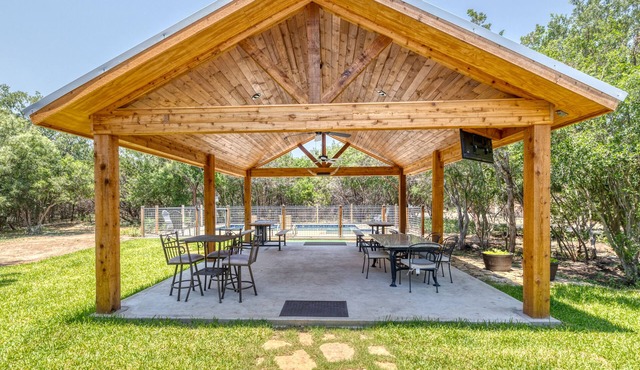 Private River Access and wheelchair accessable