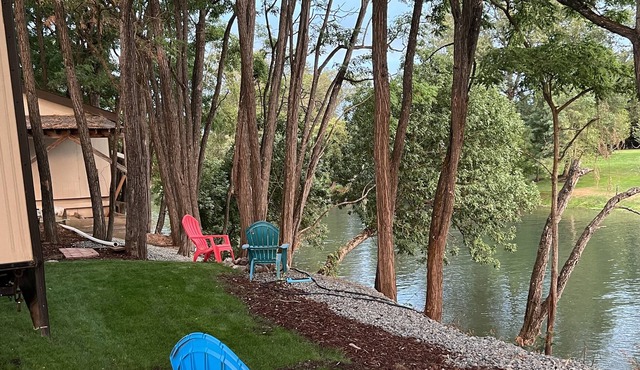 Private River Farms! 60 acres all for yourself! Just feet from the Rogue River