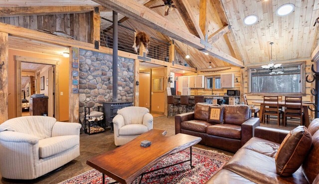 * * * *Private River Front Cabin * * * *