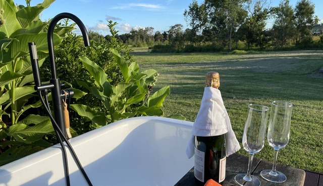 Private riverside retreat Lismore