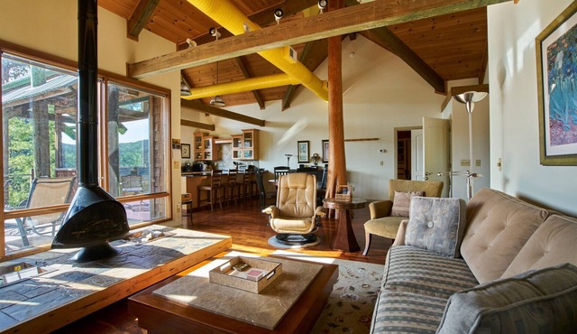 Private, Romantic Luxury Mountain Cabin in the Woods with Incredible Views