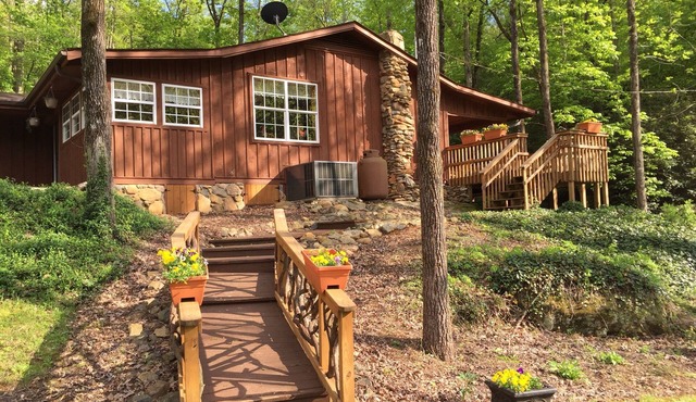 Private Romantic Mountain Getaway