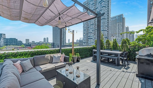 Private Rooftop Penthouse Loft