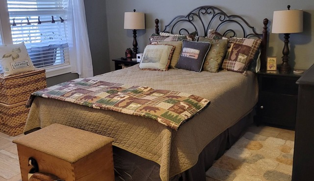 Private Room and Living Room on Beautiful Lakefront Getaway