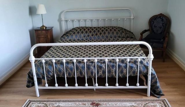 Private room with shower and washbasin