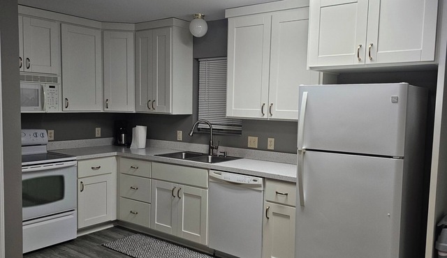 Private room in a 2BR Home in Aberdeen