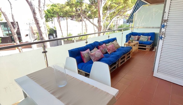 Private Room in Castelldefels, a 3-minute walk from the beach