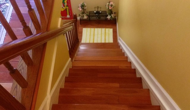 Private room in quiet neighborhood