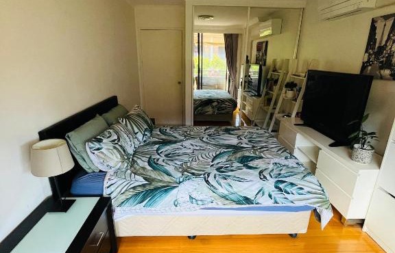 Private room in shared house in Pyrmont