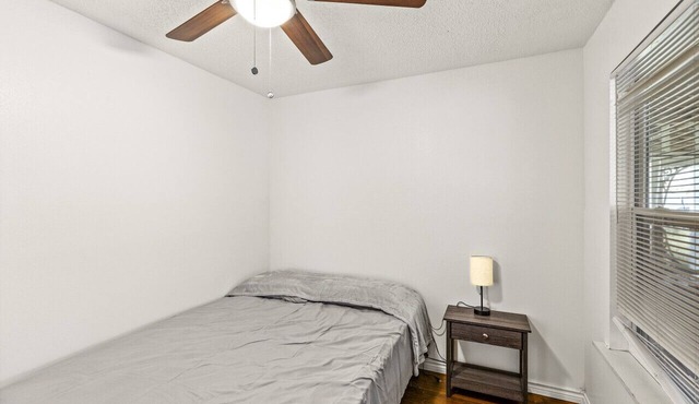 Private Room near Texas City#4