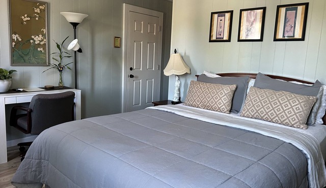 Private Room on Serene Property in Hilo