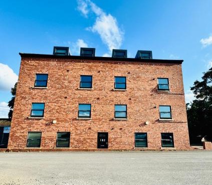 Private room - Shared Bathroom, Wakefield