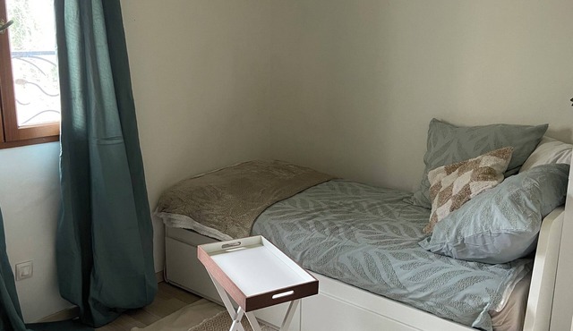 PRIVATE ROOM Sharing In a beautiful house