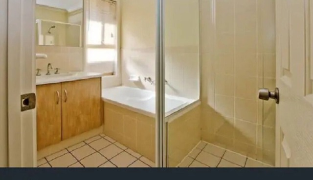 Private room with ensuite bathroom