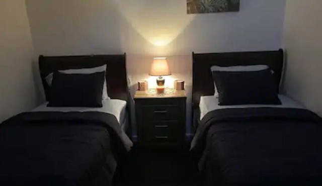 Private room with King Size / Twin bed in the Bronx