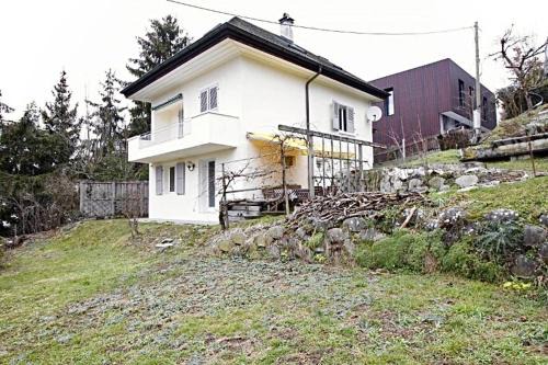 Private rooms in villa, 2 minutes from Bolligen station, in the villa longterm contract CHF 1100 per month