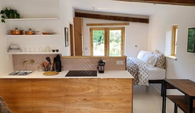 Private rural retreat with mature gardens and pond