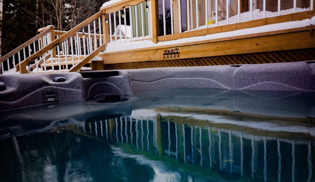 ❤️Private Sandy Beach Waterfront Cottage w/Hottub❤️