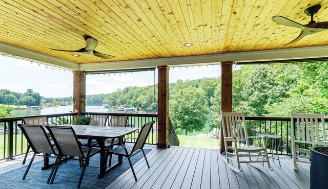 Private Sauna & Game Room: Lakefront Moneta Gem