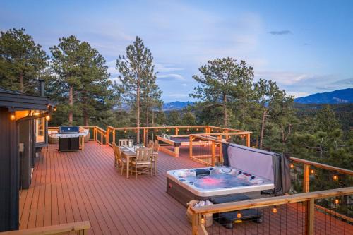 Private Sauna Retreat, Cold Plunge, Hot Tub, Views