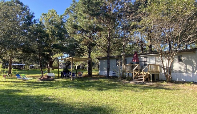 Private&Secluded Getaway, near I-75,town, parks,Springs. Glamping ,low key style