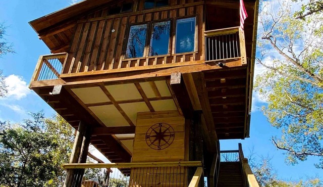 Private & Secluded Treehouse called the Fire Tower
