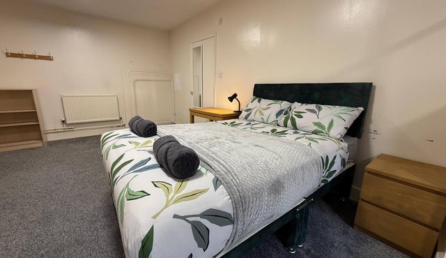 Private Self-Contained Studio - Central Lancaster