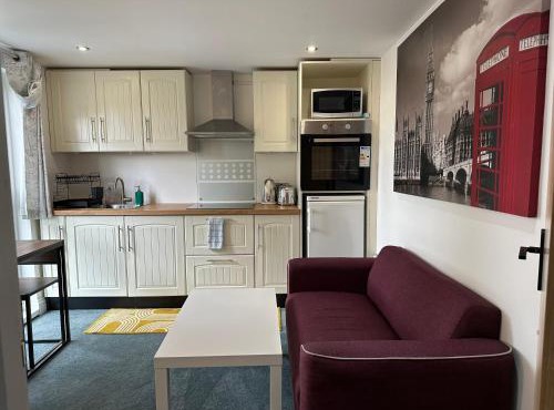 Private self-contained flat with shared entrance