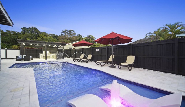 Private spa, Jacuzzi, Heated pool. ultimate relaxation