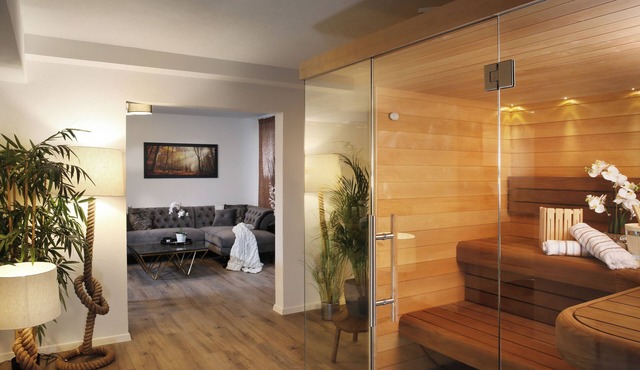 Private Spa LUX with Whirlpool and Sauna in Zurich