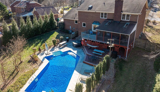 Private & Spacious 4BR w/Heated Pool, Hot Tub & Fire Pit · Near HPU & Market